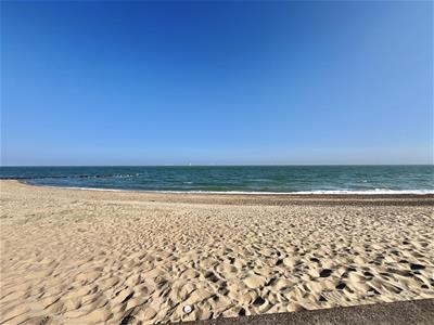 BEACH TO FRONT